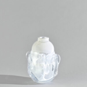 PERSONA S-size Sculptural Vase / Cream